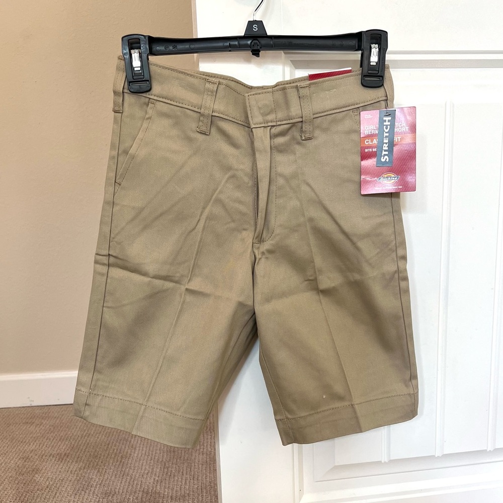 BRAND NEW Tan Dickies Girl shorts Sz 8